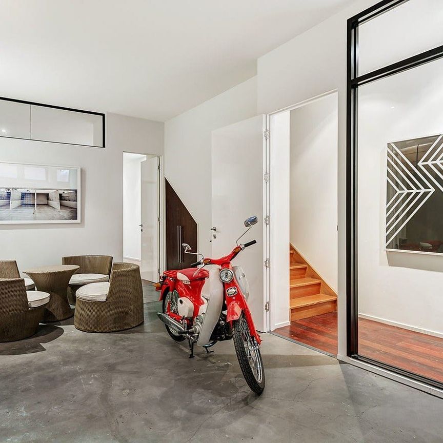 New York–Style Living with Sustainable Soul in the Heart of Fitzroy - Photo 1