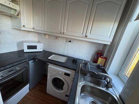 1 bedroom flat to rent - Photo 5