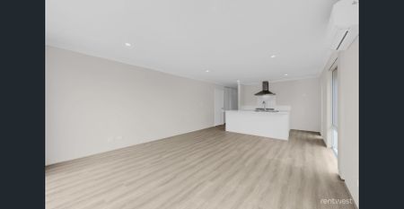 SPACIOUS & BRAND NEW - Photo 4