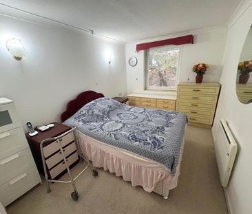 2 bed retirement property to rent in Elstree Road, Bushey Heath, WD23 - Photo 4