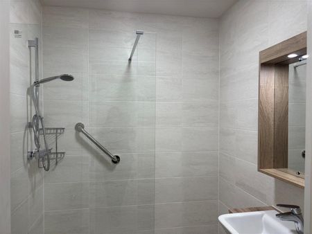 Stanley Lodge, Great Tattenhams, Epsom, Surrey - Photo 5