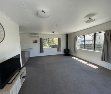 Bedford Road, Marewa - Photo 1