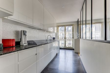Location Appartement 4 pièces 119m² PARIS 7ème - Photo 5