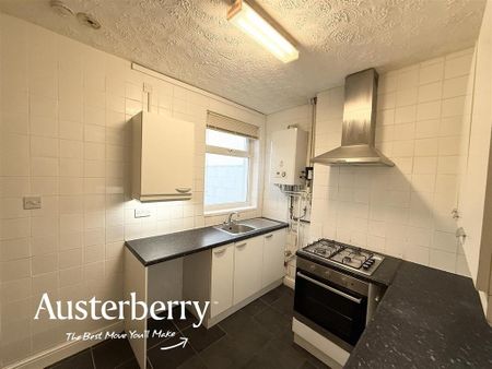 2 bedroom end of terrace house to rent - Photo 5
