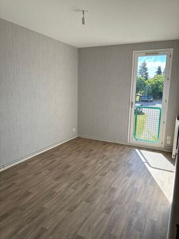 Appartement T4 – MONTMARAULT - Photo 4