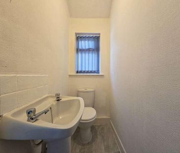 Royal Bank Road, Blackpool, FY3 - Photo 1