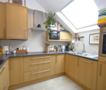 2 bedroom Penthouse to rent - Photo 5