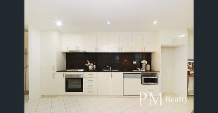 Spacious Near New Apartment - Photo 4