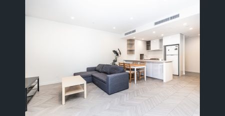 Fully furnished 2 beds 2bath apartment for lease in Waterloo - Photo 2