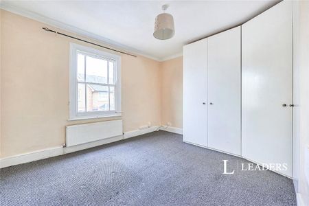 3 bedroom terraced house to rent - Photo 4