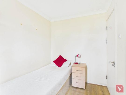 House share to rent - Photo 1