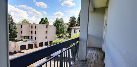 PARC MONTJUZET-T4 AVEC BALCON ET PARKING DERNIER ETAGE - Photo 2