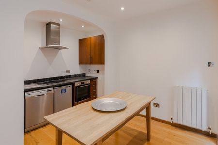 Montagu Square, Marylebone, London, W1H - Photo 5