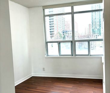For Lease - 33 Elm Drive Unit# 209, Mississauga, Ontario - Photo 3