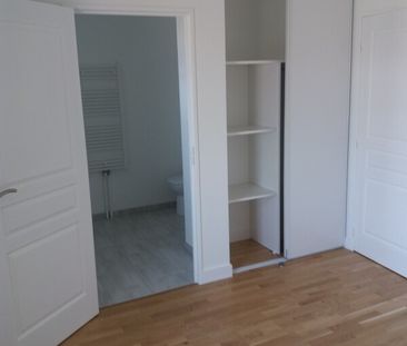 Location Appartement 2 pièces 42m² ST JEAN DE BRAYE 45800 - Photo 4