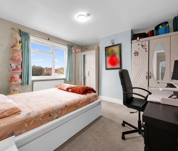 3 bedroom semi-detached house to rent - Photo 3