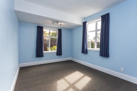 Executive home in Strowan! - Photo 5
