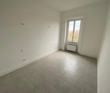 Location Appartement 2 pièces 34m² DECINES CHARPIEU 69150 - Photo 3