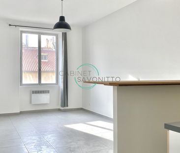 Location Appartement 1 pièce 26m² MARSEILLE 1er - Photo 1