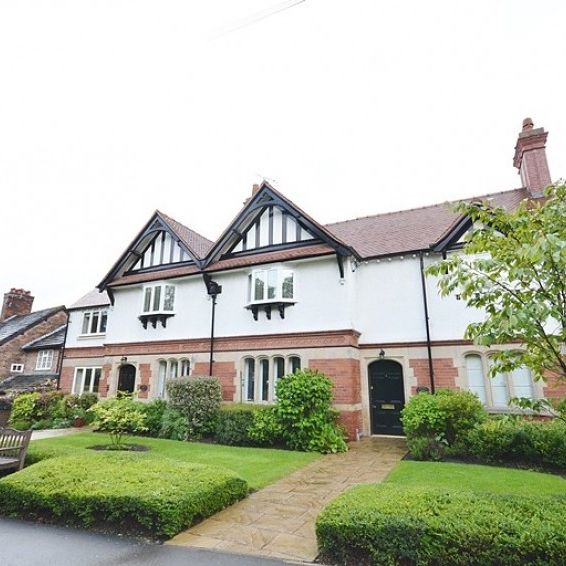 Byron Place, Alderley Edge - Photo 1