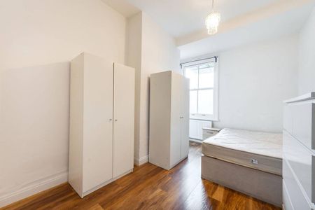 3 bedroom flat to rent - Photo 5