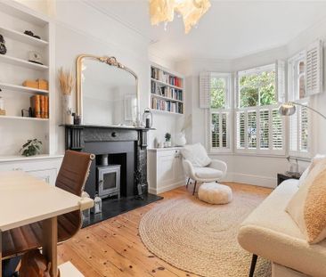 4 bedroom end of terrace house to rent - Photo 3