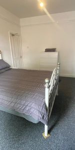 1 BED House share To rent - Photo 4