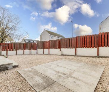 3 bedroom semi-detached house to rent - Photo 3