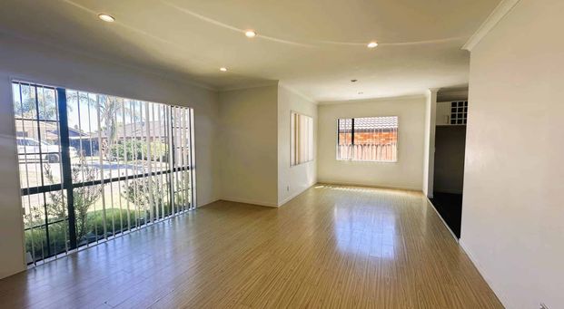 Brick & Tile Comfort in a Handy Location - Photo 1