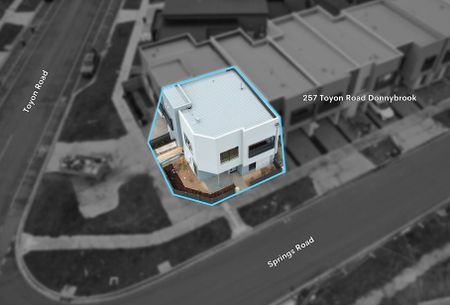 For Lease: Modern Townhouse in Donnybrook - Photo 4