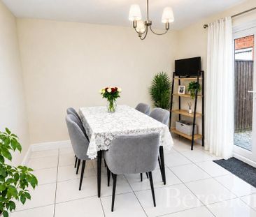 4 bedroom link detached house to rent - Photo 2