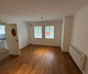 Balmoral Court, High Wycombe, HP13 - Photo 6