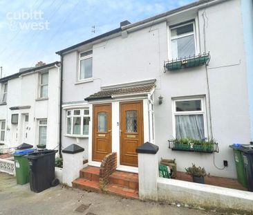 2 bedroom terraced house to rent - Photo 6