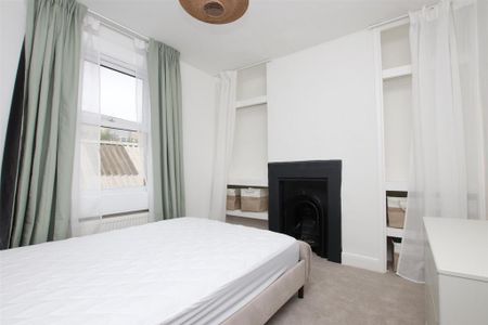 3 bedroom apartment to rent - Photo 3