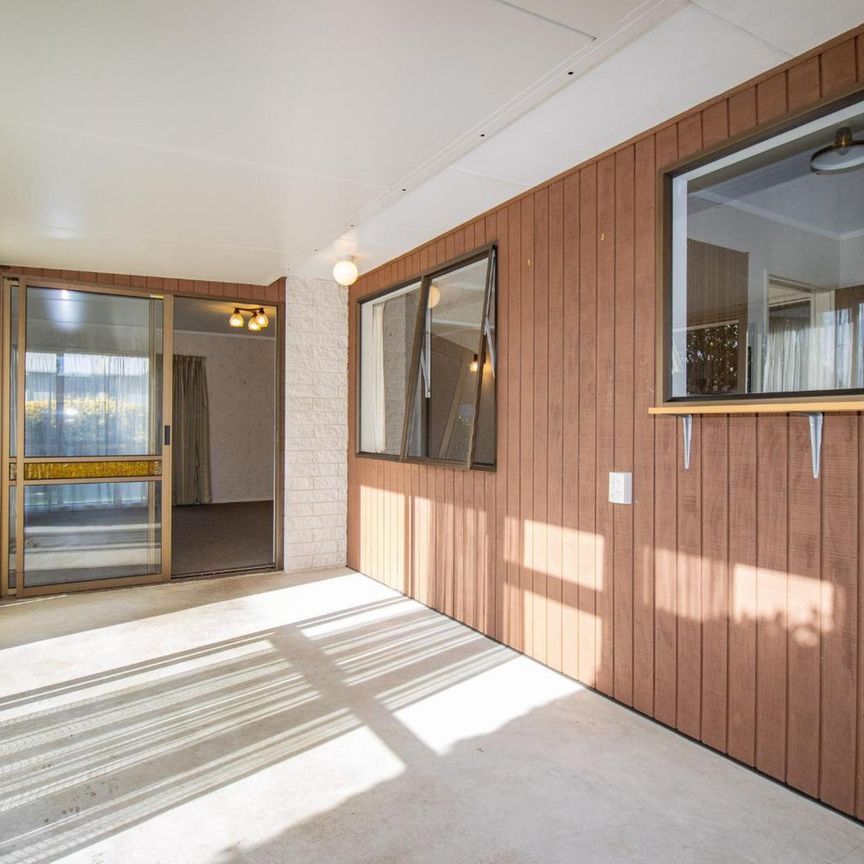 Charming two bedroom Hokowhitu townhouse - Photo 1