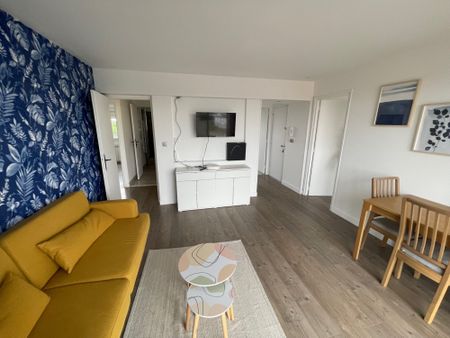 Location Appartement 4 pièces 64m² PESSAC 33600 - Photo 2