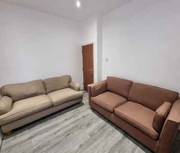 4 bedroom terraced house to rent - Photo 3