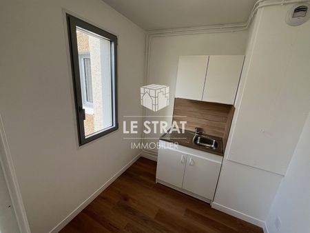 Location Appartement 1 pièce 36m² - Photo 3