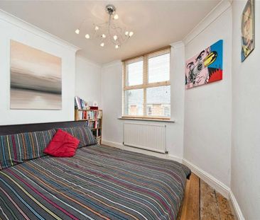 3 bedroom end of terrace house to rent - Photo 3