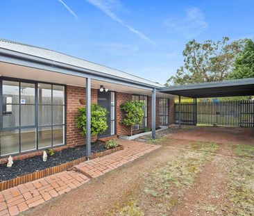 31 Taketa Crescent, Frankston, Vic 3199 - Photo 2