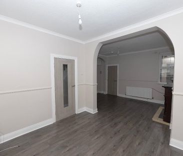 4 Princes Street, Lurgan, BT67 9DB - Photo 2