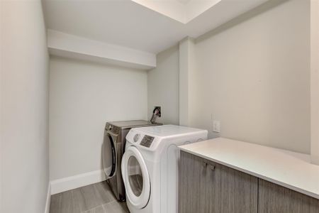 For Lease - 366 Galt Avenue, Oakville, Ontario - Photo 3