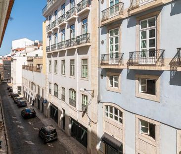 2 room luxury Apartment for rent in Lisbon, Portugal - Photo 4