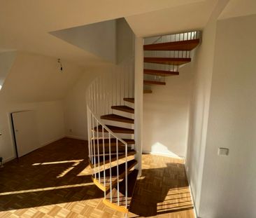 Renovierte 4-Zimmer-Maisonettewohnung mit Terrasse und Einzelgarage... - Photo 1