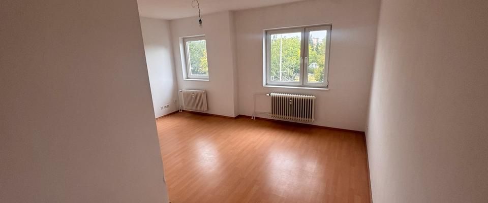 2 Zimmer - 65qm - Balkon - Foto 1