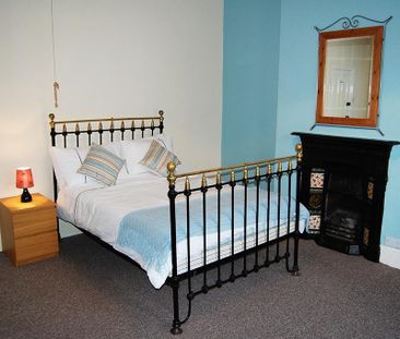 4 bedroom terraced house to rent - Photo 6