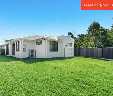 Luxurious brand new 4 Bedroom+ study with Media and butlers pantry. - Photo 6