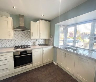 Bolyfant Crescent, Leamington Spa, CV31 - Photo 2