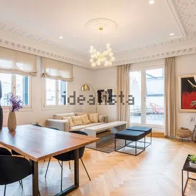 Alquiler de ático en Calle de Valverde - Photo 1