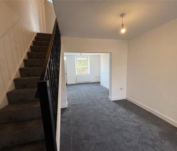 2 bedroom terraced house to rent - Photo 3